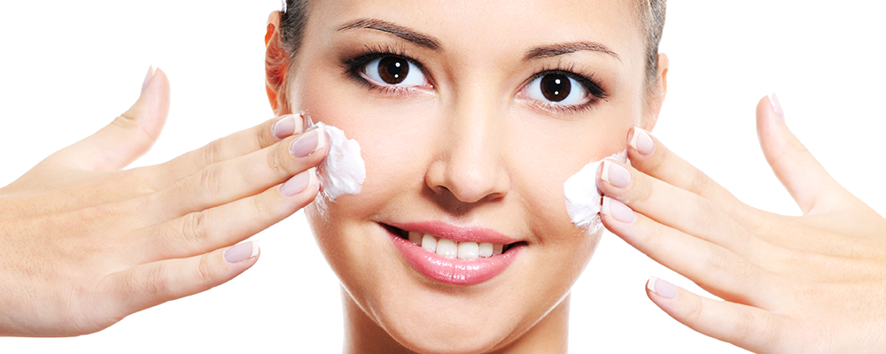 Revista_Lazos_de_la_gente_Utilizas-bloqueador-solar-antes-de-maquillarte-o-salir-a-la-calle