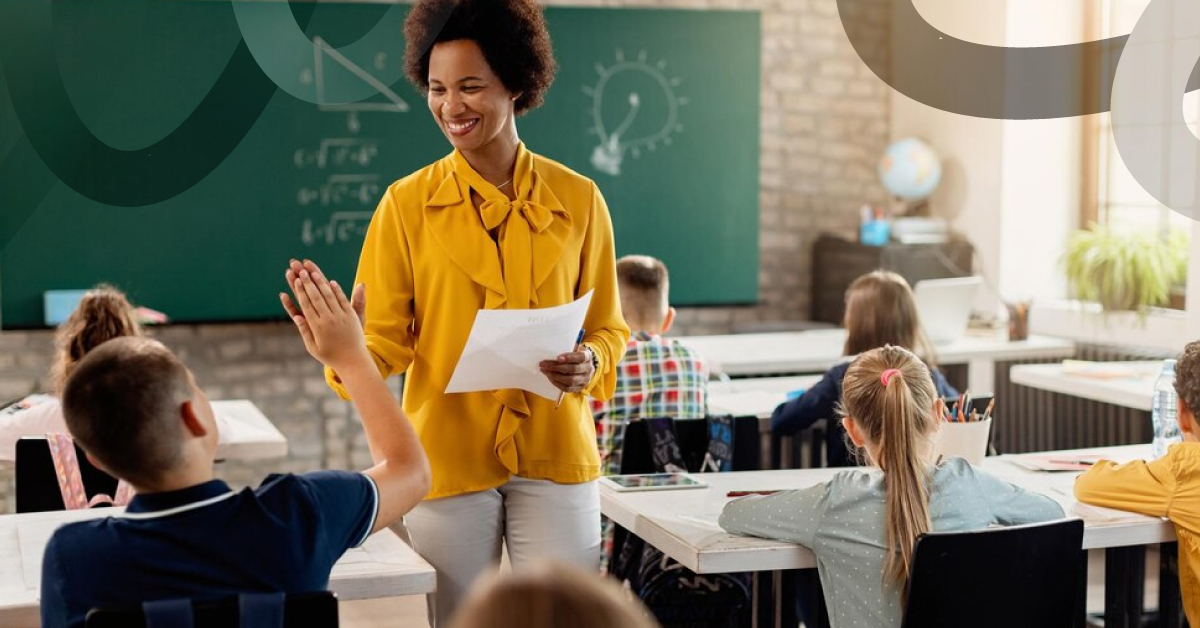 El Desafío de la Educación Contemporánea: ¡Feliz Día del Maestro!